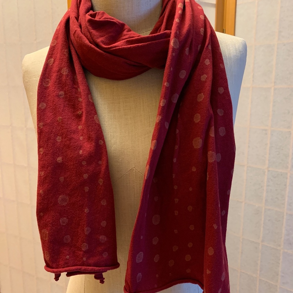 Red jersey scarf